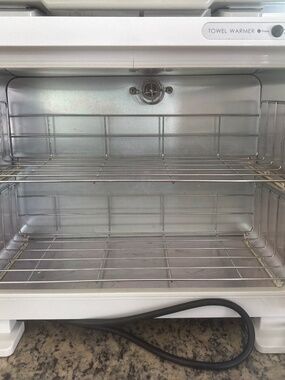 Earthlite Towel Warmer